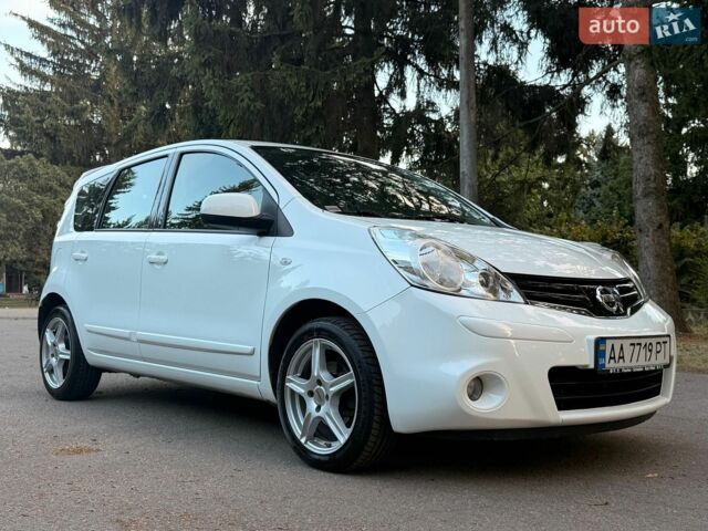 Белый Ниссан Ноут, объемом двигателя 1.5 л и пробегом 143 тыс. км за 6800 $, фото 15 на Automoto.ua