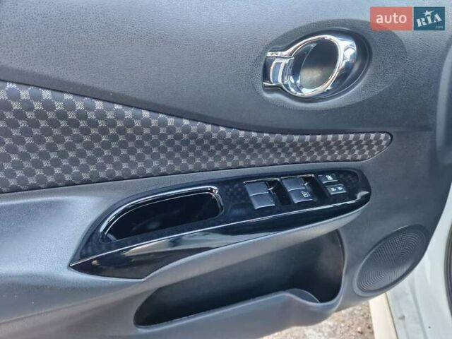 Білий Ніссан Ноут, об'ємом двигуна 1.2 л та пробігом 46 тис. км за 7800 $, фото 10 на Automoto.ua