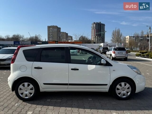 Белый Ниссан Ноут, объемом двигателя 1.39 л и пробегом 129 тыс. км за 8000 $, фото 9 на Automoto.ua