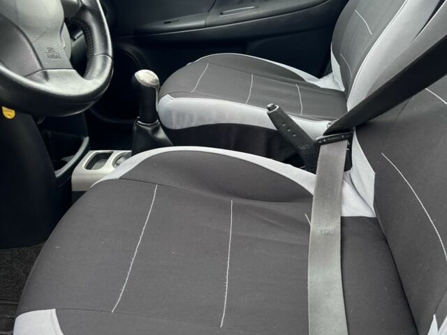 Белый Ниссан Ноут, объемом двигателя 1.5 л и пробегом 340 тыс. км за 4700 $, фото 6 на Automoto.ua