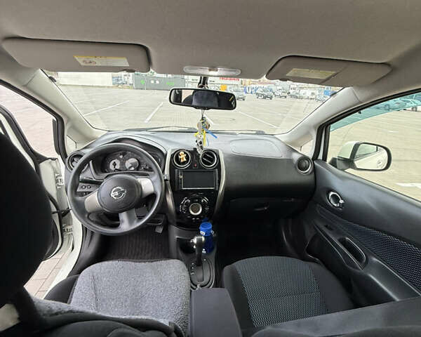 Белый Ниссан Ноут, объемом двигателя 1.2 л и пробегом 157 тыс. км за 7800 $, фото 6 на Automoto.ua