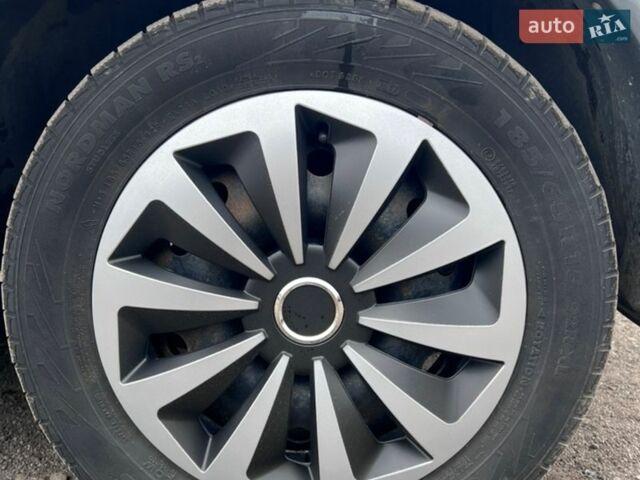 Белый Ниссан Ноут, объемом двигателя 1.46 л и пробегом 340 тыс. км за 4650 $, фото 13 на Automoto.ua