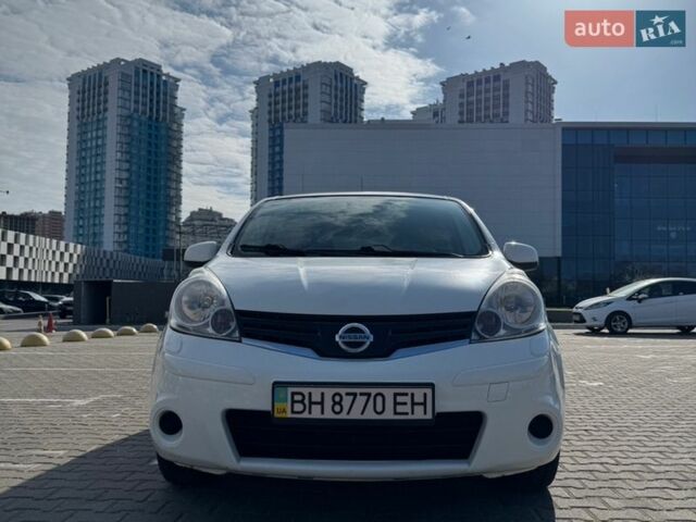 Белый Ниссан Ноут, объемом двигателя 1.39 л и пробегом 129 тыс. км за 8000 $, фото 7 на Automoto.ua