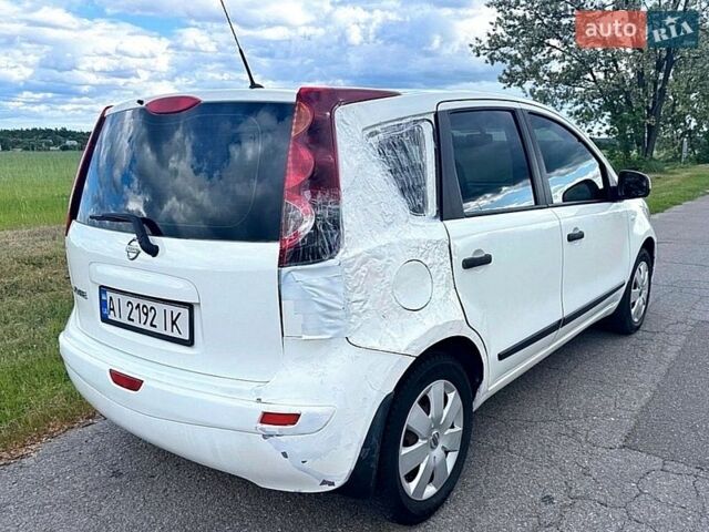 Белый Ниссан Ноут, объемом двигателя 1.39 л и пробегом 317 тыс. км за 3450 $, фото 3 на Automoto.ua