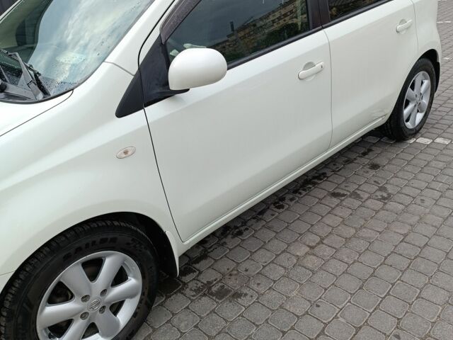 Белый Ниссан Ноут, объемом двигателя 1.5 л и пробегом 63 тыс. км за 8100 $, фото 4 на Automoto.ua