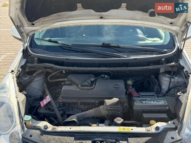 Белый Ниссан Ноут, объемом двигателя 1.39 л и пробегом 129 тыс. км за 8000 $, фото 11 на Automoto.ua