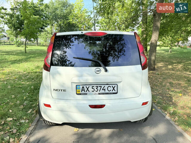 Белый Ниссан Ноут, объемом двигателя 1.39 л и пробегом 191 тыс. км за 5550 $, фото 43 на Automoto.ua