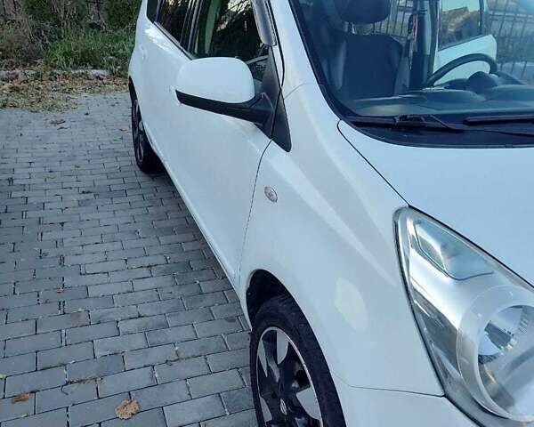 Білий Ніссан Ноут, об'ємом двигуна 1.46 л та пробігом 194 тис. км за 6900 $, фото 5 на Automoto.ua