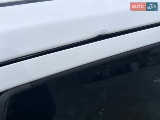 Белый Ниссан Ноут, объемом двигателя 1.46 л и пробегом 340 тыс. км за 4650 $, фото 11 на Automoto.ua