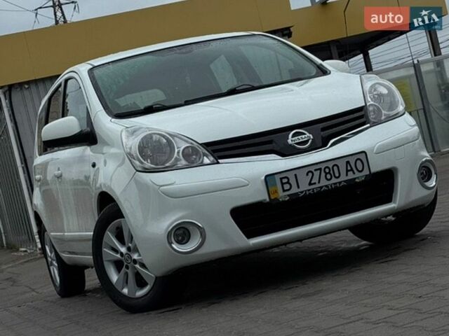 Белый Ниссан Ноут, объемом двигателя 1.6 л и пробегом 112 тыс. км за 9999 $, фото 4 на Automoto.ua
