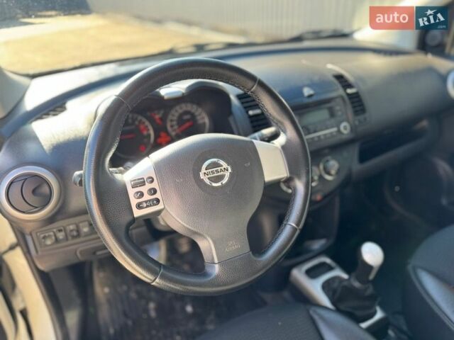 Білий Ніссан Ноут, об'ємом двигуна 1.39 л та пробігом 130 тис. км за 6300 $, фото 7 на Automoto.ua