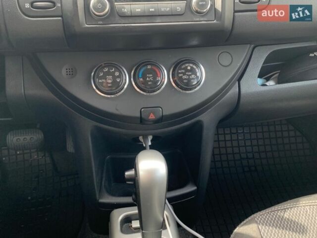 Белый Ниссан Ноут, объемом двигателя 1.6 л и пробегом 111 тыс. км за 7800 $, фото 6 на Automoto.ua