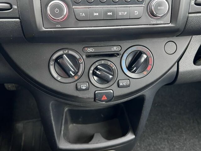 Белый Ниссан Ноут, объемом двигателя 1.5 л и пробегом 340 тыс. км за 4700 $, фото 19 на Automoto.ua