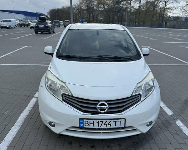 Белый Ниссан Ноут, объемом двигателя 1.2 л и пробегом 157 тыс. км за 7800 $, фото 1 на Automoto.ua