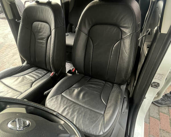 Ниссан Ноут 2012 в Житомире на Automoto.ua Белый Ниссан Ноут, объемом двигателя 1.39 л и пробегом 320 тыс. км за 4700 $, фото 12 на Automoto.ua