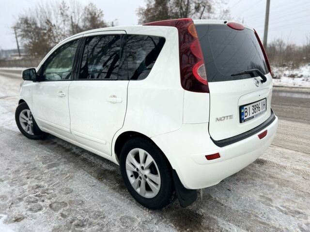Белый Ниссан Ноут, объемом двигателя 1.4 л и пробегом 140 тыс. км за 6200 $, фото 4 на Automoto.ua