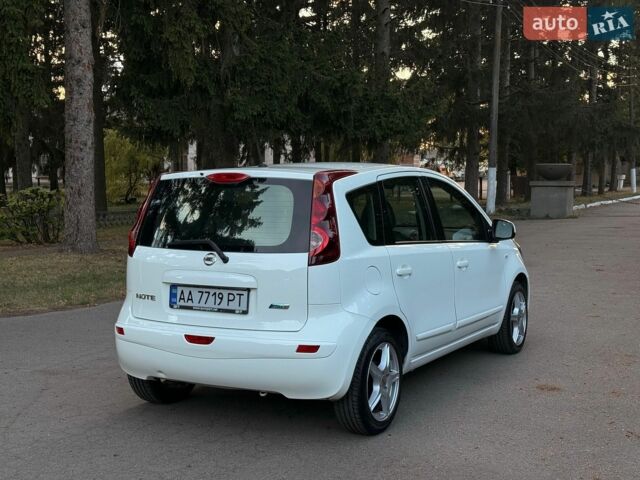 Белый Ниссан Ноут, объемом двигателя 1.5 л и пробегом 143 тыс. км за 6800 $, фото 12 на Automoto.ua