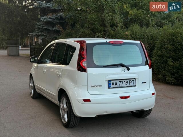 Белый Ниссан Ноут, объемом двигателя 1.5 л и пробегом 143 тыс. км за 6800 $, фото 8 на Automoto.ua