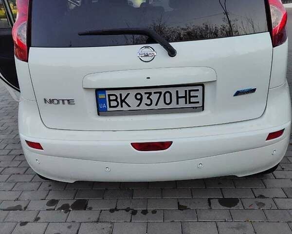 Белый Ниссан Ноут, объемом двигателя 1.46 л и пробегом 194 тыс. км за 6900 $, фото 7 на Automoto.ua