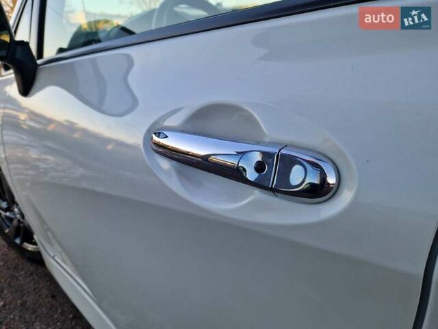 Білий Ніссан Ноут, об'ємом двигуна 1.2 л та пробігом 46 тис. км за 7800 $, фото 9 на Automoto.ua