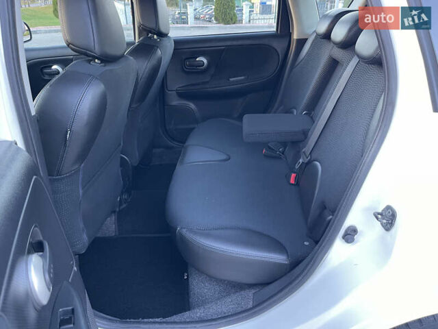 Білий Ніссан Ноут, об'ємом двигуна 1.6 л та пробігом 187 тис. км за 7500 $, фото 13 на Automoto.ua