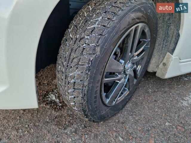 Білий Ніссан Ноут, об'ємом двигуна 1.2 л та пробігом 46 тис. км за 7800 $, фото 16 на Automoto.ua