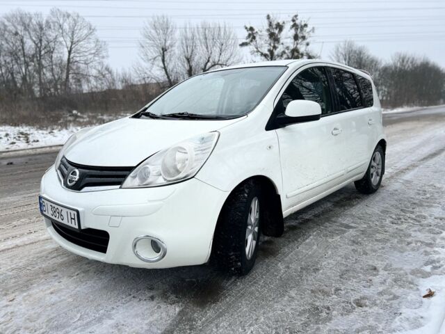 Белый Ниссан Ноут, объемом двигателя 1.4 л и пробегом 140 тыс. км за 6200 $, фото 3 на Automoto.ua