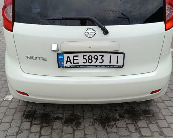 Белый Ниссан Ноут, объемом двигателя 1.5 л и пробегом 63 тыс. км за 7800 $, фото 4 на Automoto.ua