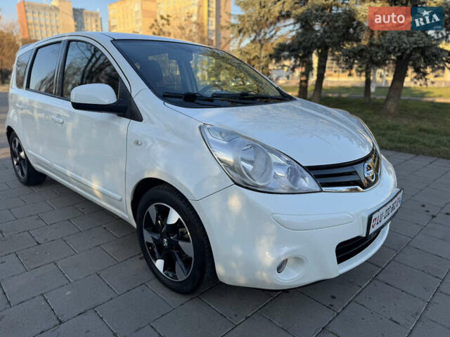 Белый Ниссан Ноут, объемом двигателя 1.6 л и пробегом 169 тыс. км за 10299 $, фото 27 на Automoto.ua