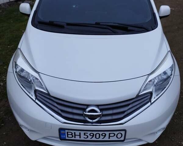 Белый Ниссан Ноут, объемом двигателя 1.2 л и пробегом 70 тыс. км за 7200 $, фото 3 на Automoto.ua