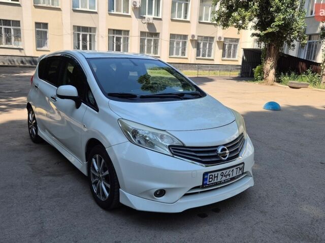 Белый Ниссан Ноут, объемом двигателя 1.2 л и пробегом 88 тыс. км за 8800 $, фото 2 на Automoto.ua