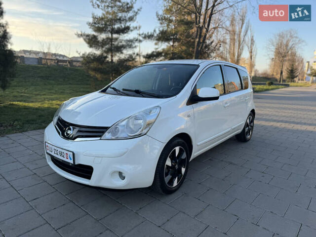 Белый Ниссан Ноут, объемом двигателя 1.6 л и пробегом 169 тыс. км за 10299 $, фото 5 на Automoto.ua