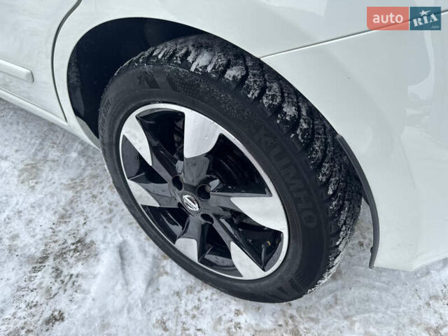 Белый Ниссан Ноут, объемом двигателя 1.6 л и пробегом 169 тыс. км за 9799 $, фото 19 на Automoto.ua