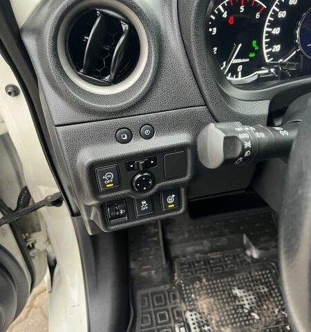 Белый Ниссан Ноут, объемом двигателя 1.5 л и пробегом 261 тыс. км за 7900 $, фото 17 на Automoto.ua