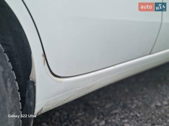 Белый Ниссан Ноут, объемом двигателя 1.5 л и пробегом 245 тыс. км за 6800 $, фото 9 на Automoto.ua