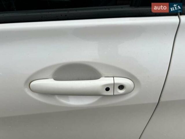 Белый Ниссан Ноут, объемом двигателя 1.5 л и пробегом 259 тыс. км за 7999 $, фото 14 на Automoto.ua