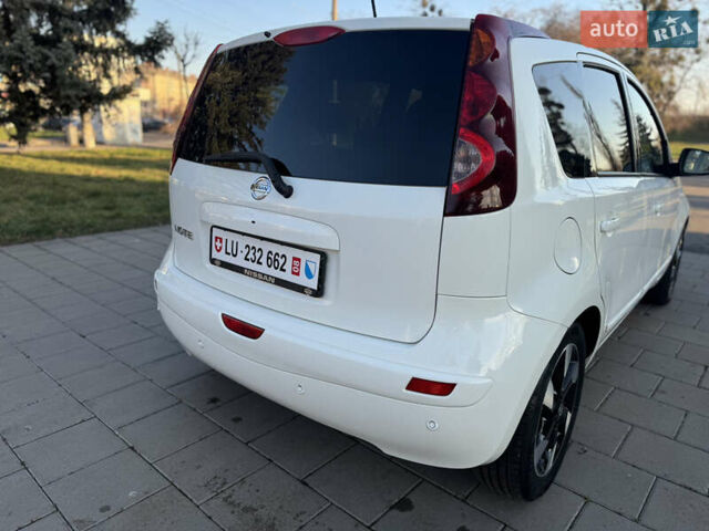 Белый Ниссан Ноут, объемом двигателя 1.6 л и пробегом 169 тыс. км за 10299 $, фото 22 на Automoto.ua