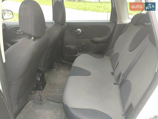 Білий Ніссан Ноут, об'ємом двигуна 1.39 л та пробігом 186 тис. км за 7200 $, фото 5 на Automoto.ua