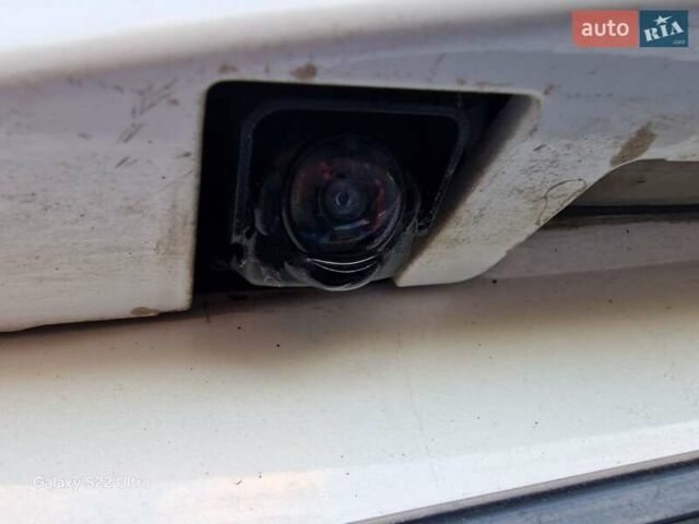 Белый Ниссан Ноут, объемом двигателя 1.5 л и пробегом 245 тыс. км за 6800 $, фото 16 на Automoto.ua