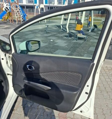 Білий Ніссан Ноут, об'ємом двигуна 1.5 л та пробігом 188 тис. км за 8000 $, фото 22 на Automoto.ua