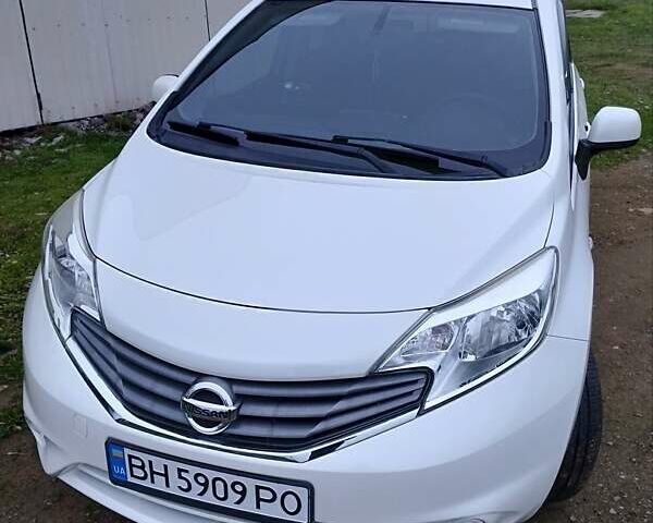 Белый Ниссан Ноут, объемом двигателя 1.2 л и пробегом 70 тыс. км за 7200 $, фото 1 на Automoto.ua