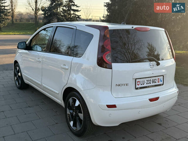 Белый Ниссан Ноут, объемом двигателя 1.6 л и пробегом 169 тыс. км за 10299 $, фото 10 на Automoto.ua
