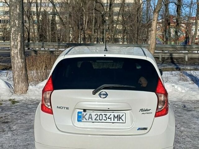 Белый Ниссан Ноут, объемом двигателя 1.2 л и пробегом 121 тыс. км за 6300 $, фото 2 на Automoto.ua