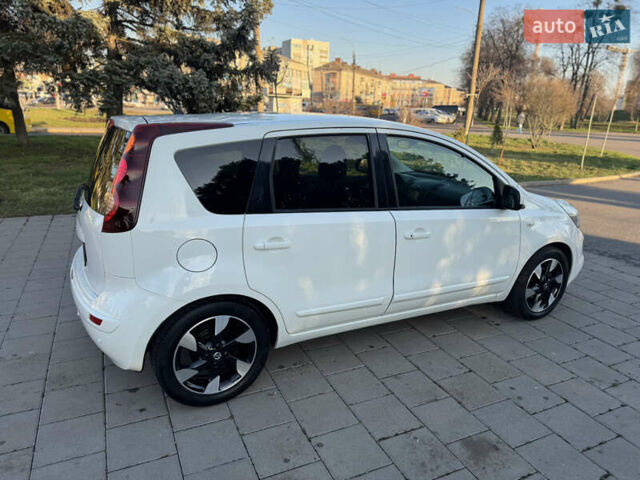 Белый Ниссан Ноут, объемом двигателя 1.6 л и пробегом 169 тыс. км за 10299 $, фото 23 на Automoto.ua