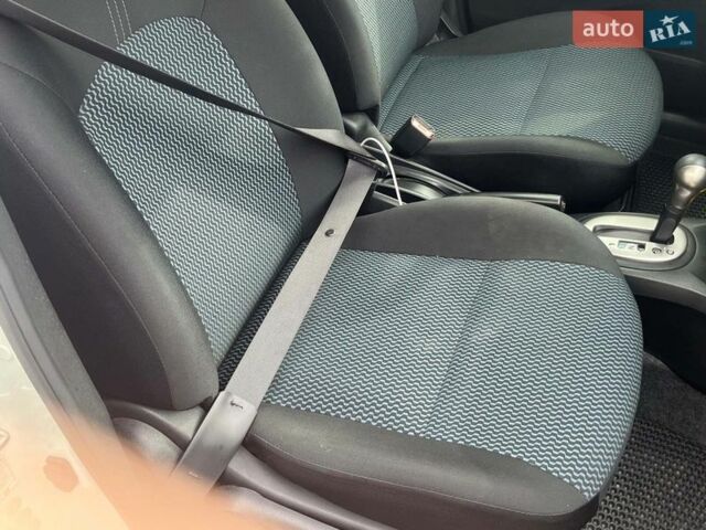 Белый Ниссан Ноут, объемом двигателя 1.2 л и пробегом 67 тыс. км за 8990 $, фото 21 на Automoto.ua