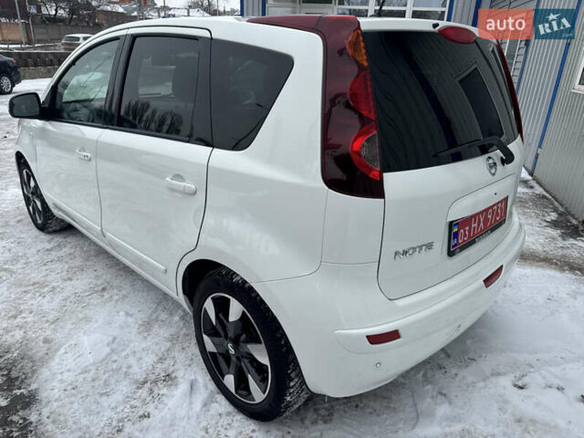 Белый Ниссан Ноут, объемом двигателя 1.6 л и пробегом 169 тыс. км за 9799 $, фото 7 на Automoto.ua