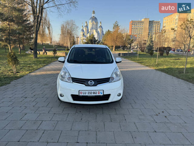 Белый Ниссан Ноут, объемом двигателя 1.6 л и пробегом 169 тыс. км за 10299 $, фото 1 на Automoto.ua