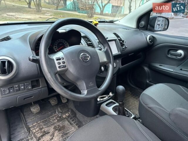 Білий Ніссан Ноут, об'ємом двигуна 1.39 л та пробігом 178 тис. км за 6100 $, фото 2 на Automoto.ua