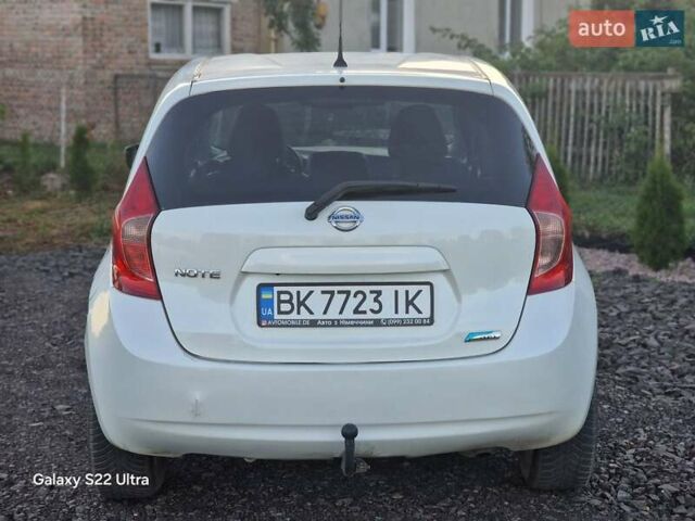 Белый Ниссан Ноут, объемом двигателя 1.5 л и пробегом 245 тыс. км за 6800 $, фото 4 на Automoto.ua