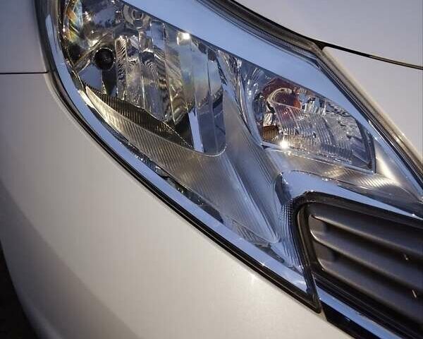 Белый Ниссан Ноут, объемом двигателя 1.2 л и пробегом 70 тыс. км за 7200 $, фото 39 на Automoto.ua